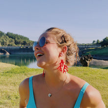 Cargar imagen en el visor de la galería, Coral Earrings
